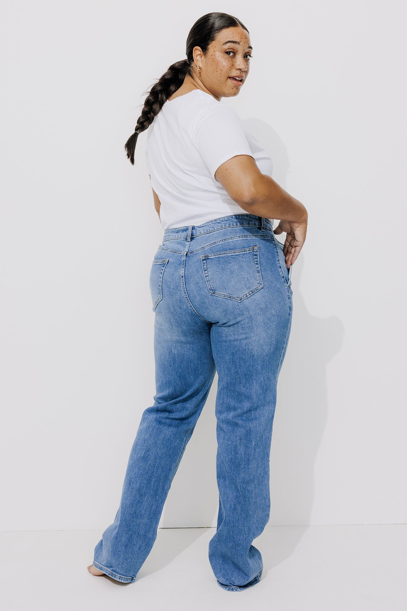 Jean flare Femme EUGENE - Jean moyen – Image 3