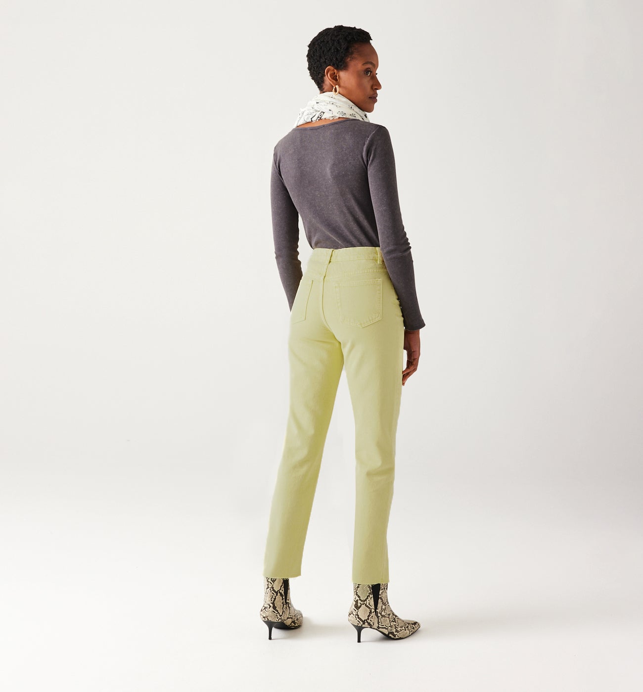 Jean droit taille haute BASILE - Jaune – Image 3