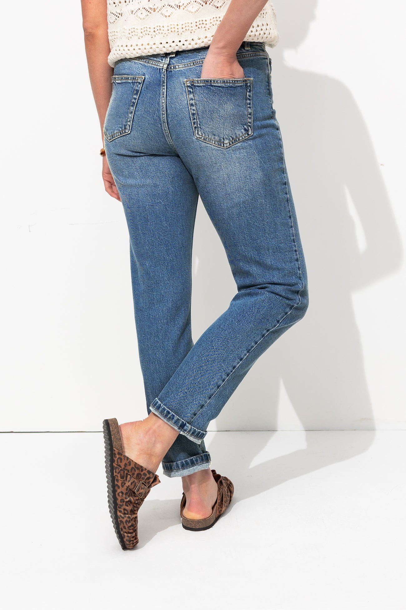 Jean mom taille haute MARCEL - Jean moyen – Image 3