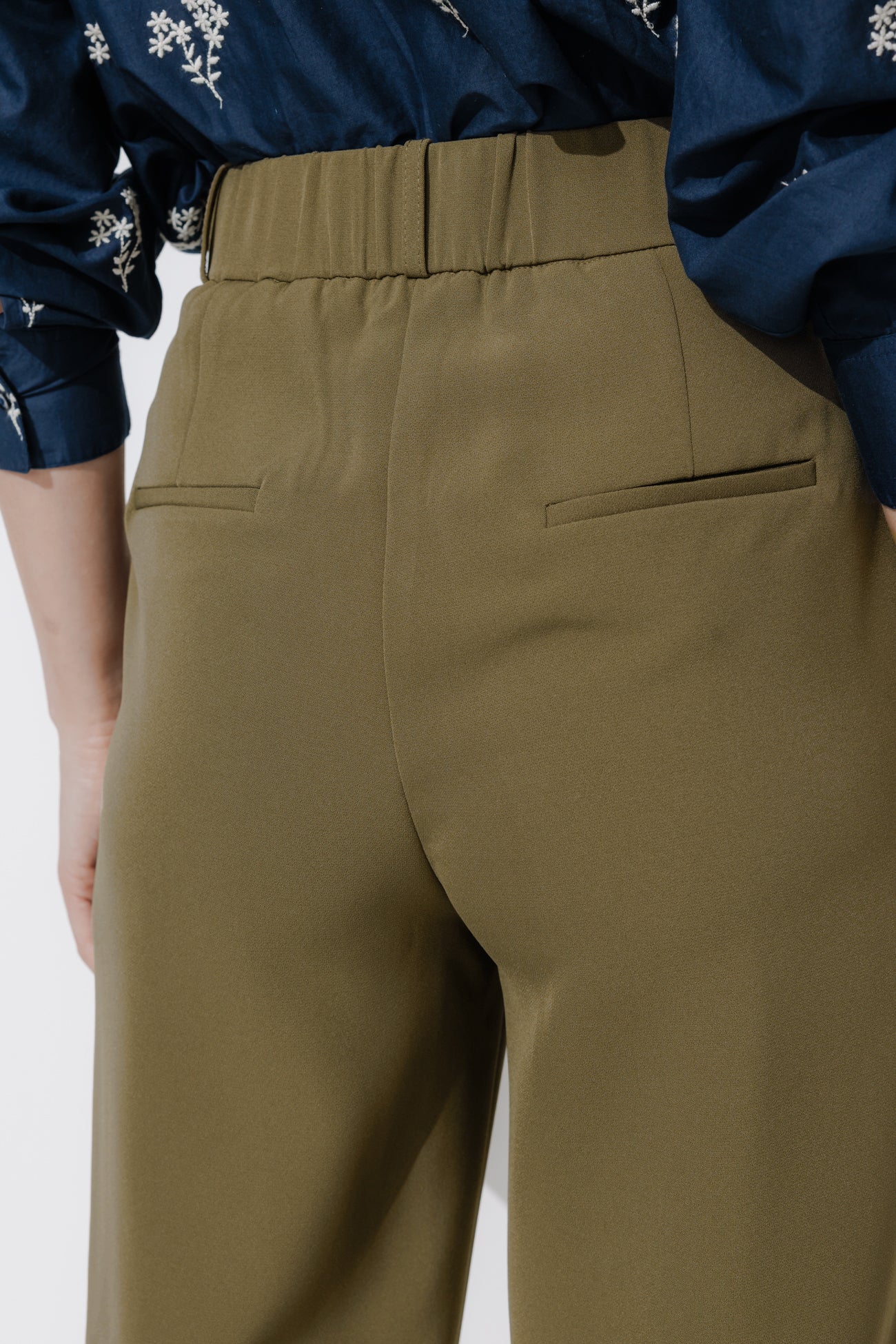 Pantalon à pinces Femme - Kaki – Image 4