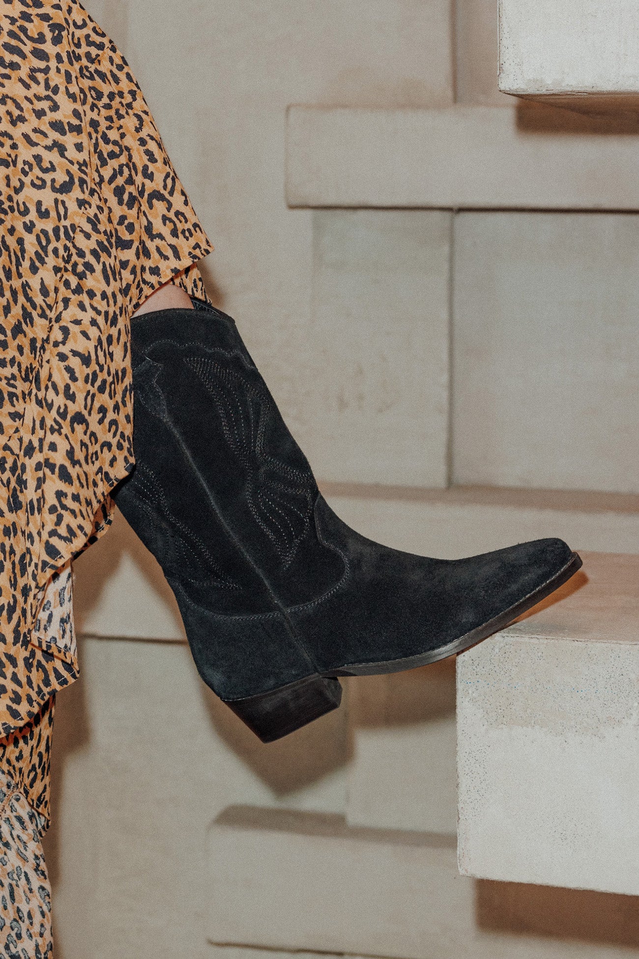 Santiags en cuir suédé Femme - Noir