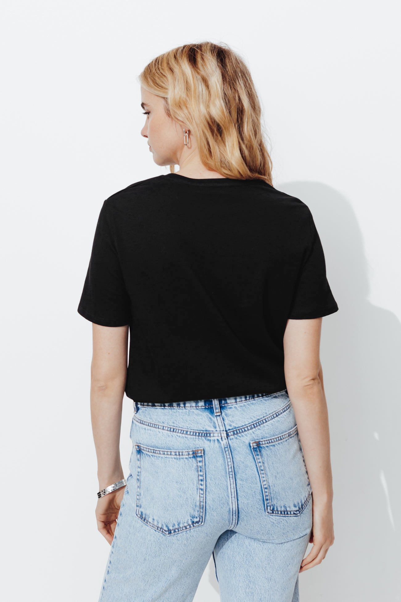 T-shirt col rond éco-conçu - Noir – Image 3