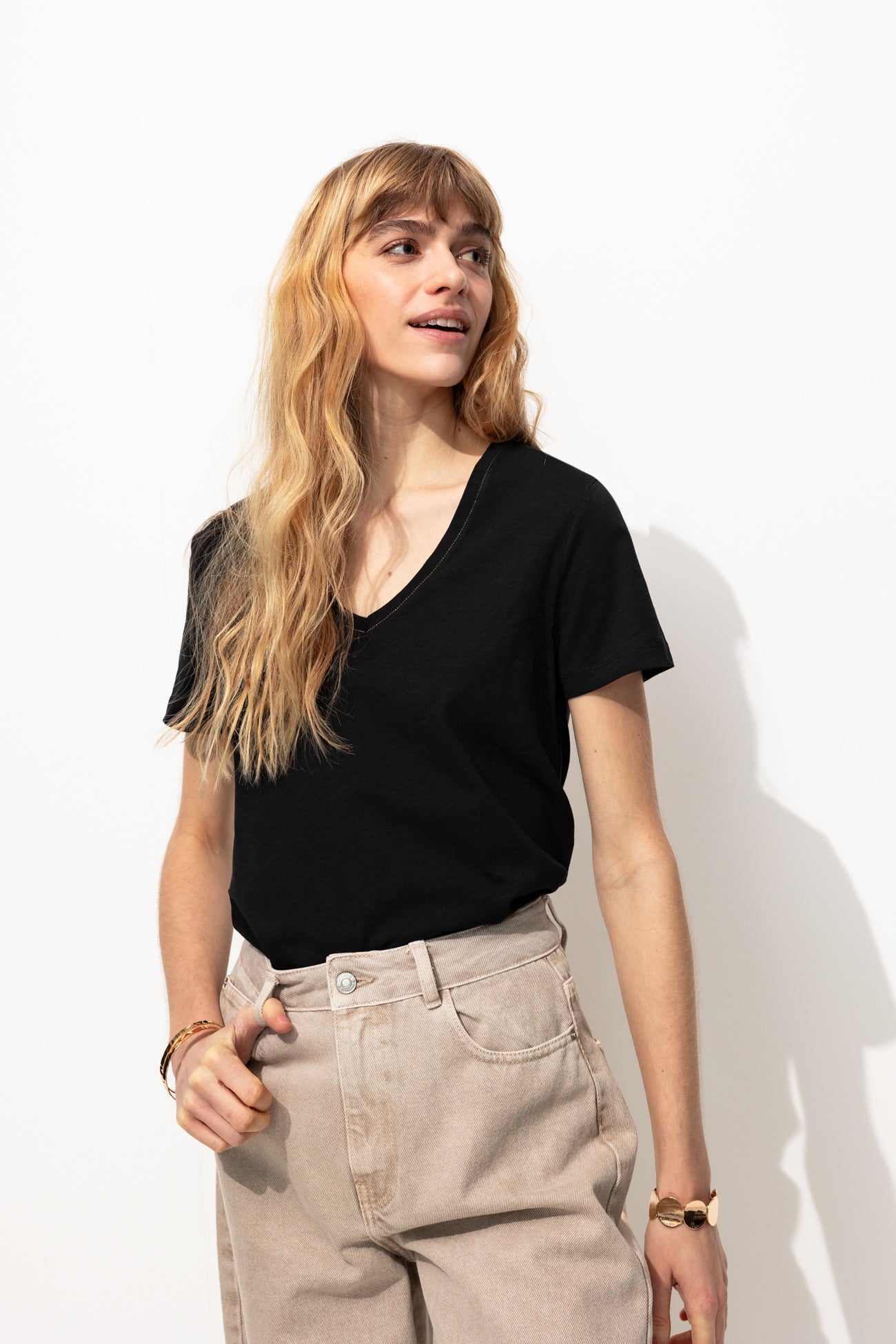 T-shirt col V Femme - Noir