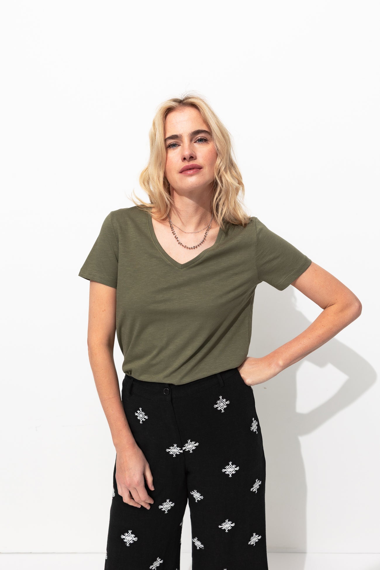 T-shirt col V Femme - Kaki