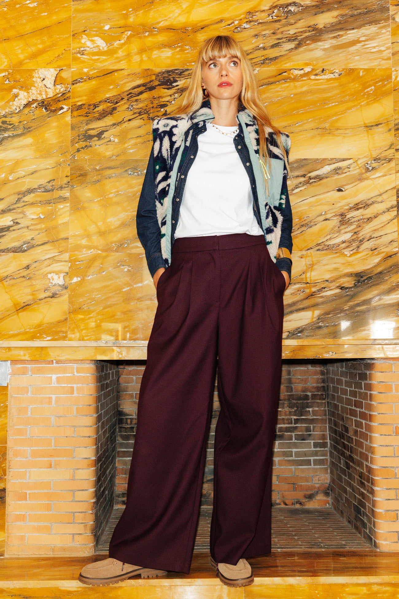 Pantalon large à pinces – Bordeaux