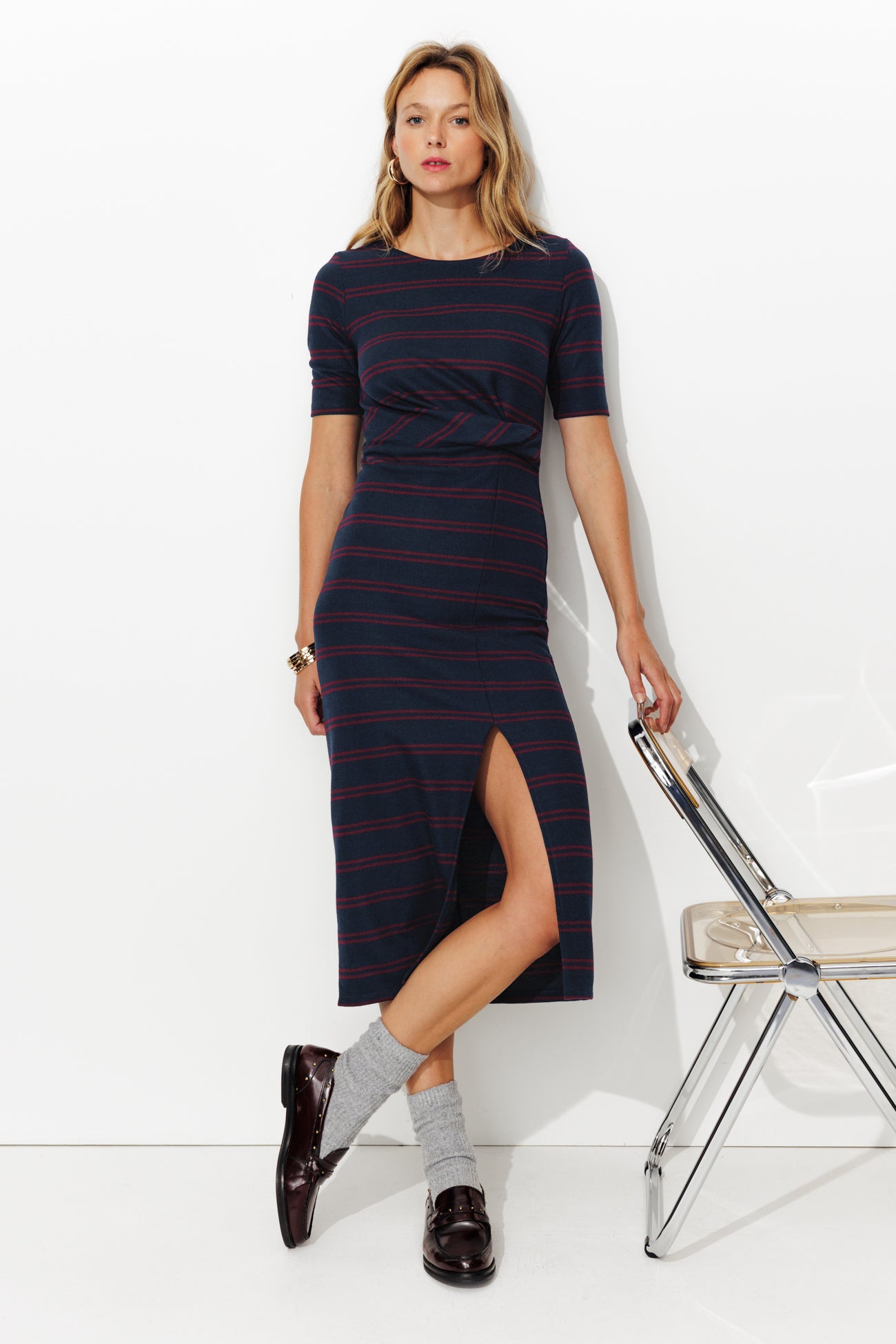 Robe longue en jersey côtelé – Rayé bordeaux