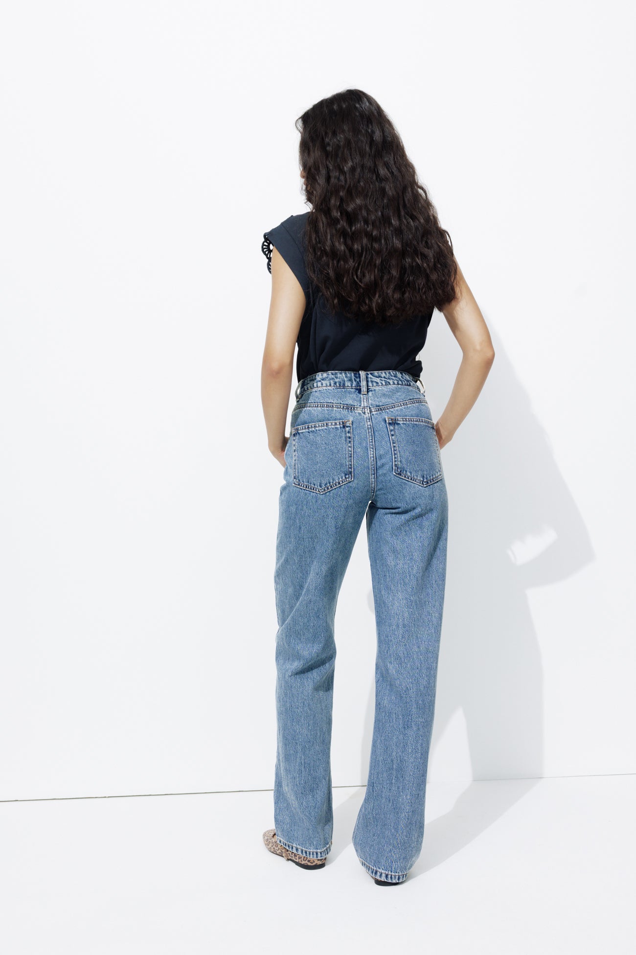BASILE jean droit long - Jean moyen – Image 3