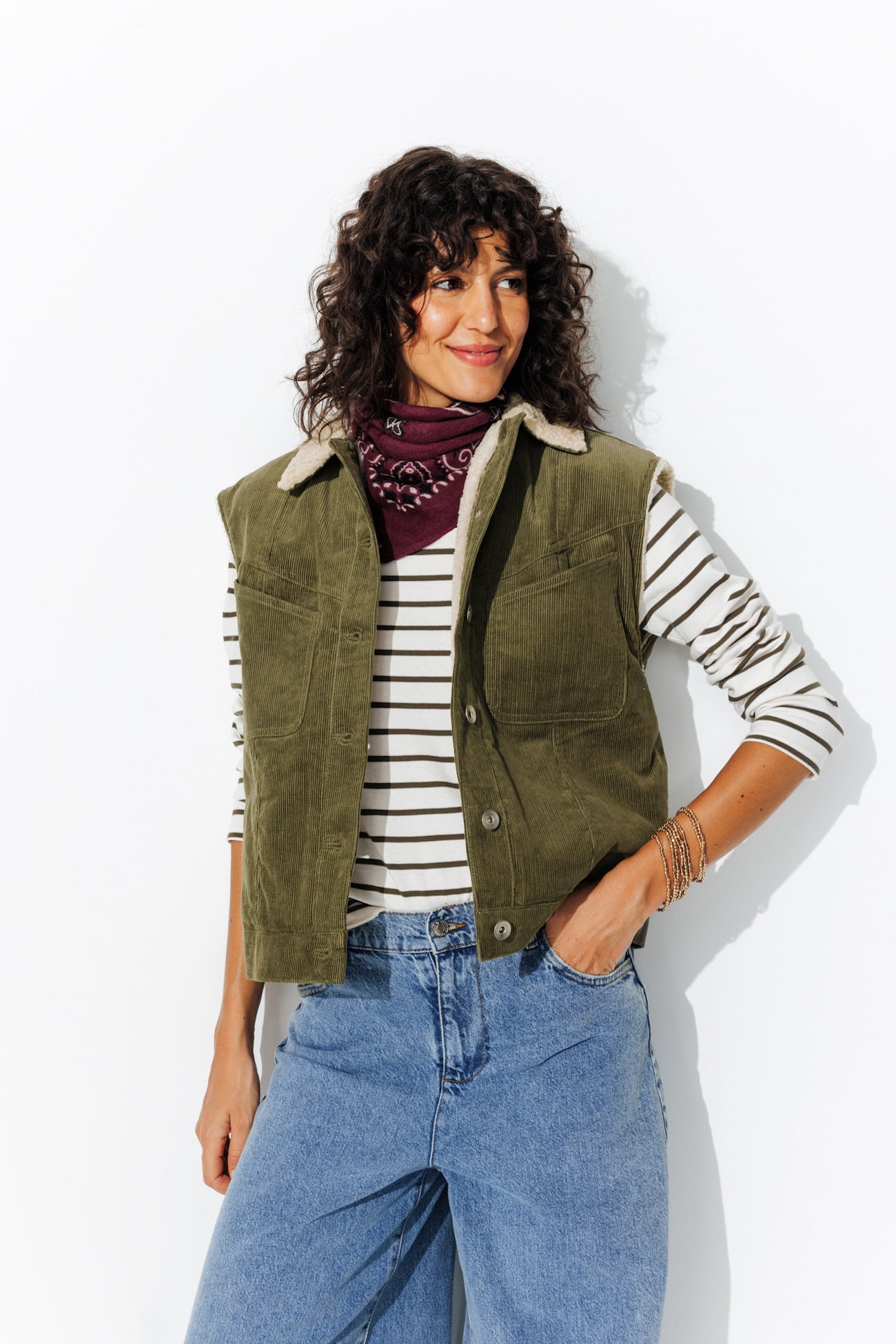 Veste sans manches velours - Kaki – Image 2
