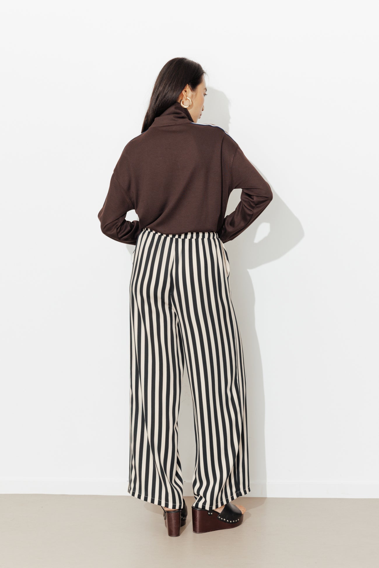Pantalon large rayé Femme - Rayures multicolores – Image 3