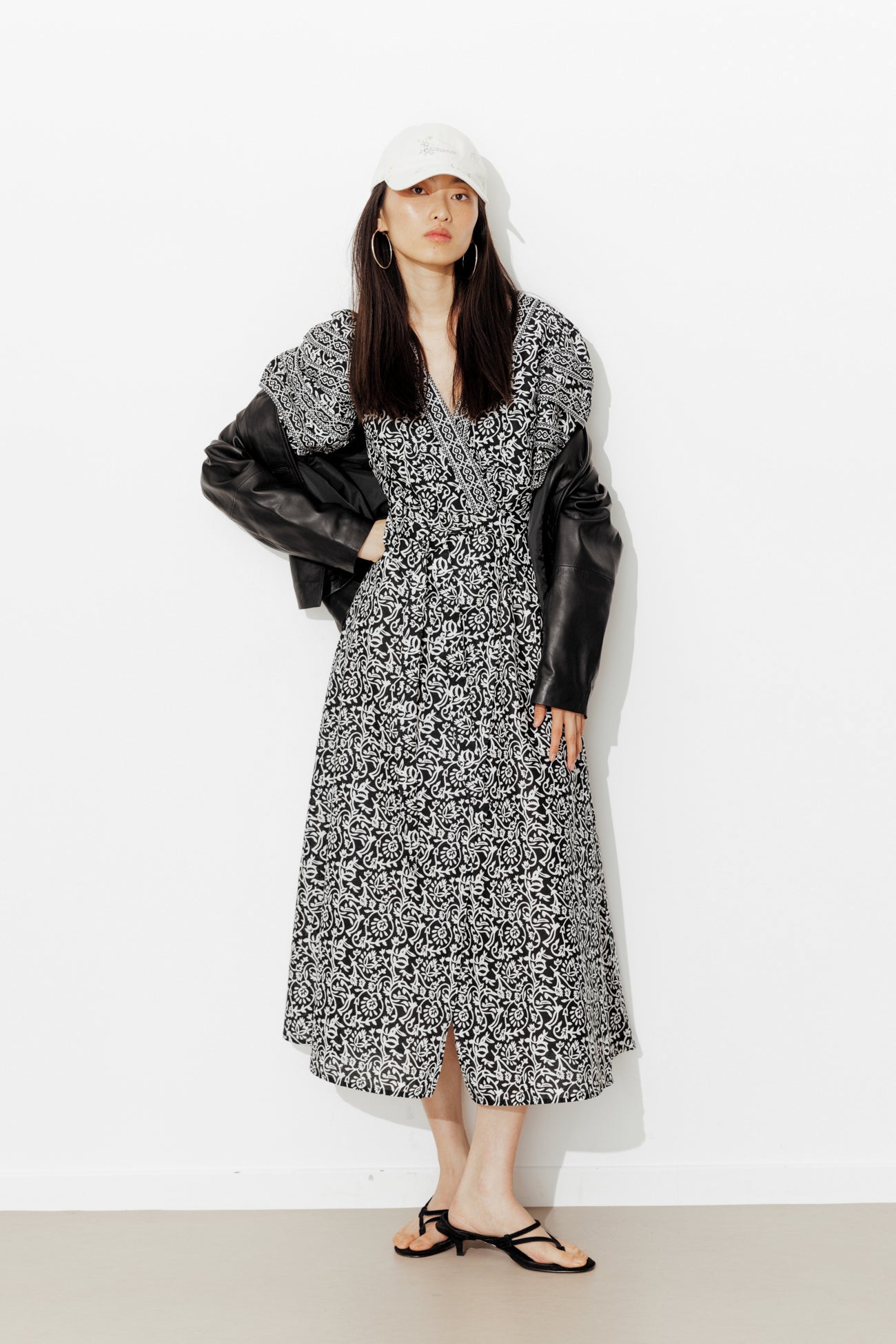 Robe longue portefeuille - Noir – Image 2