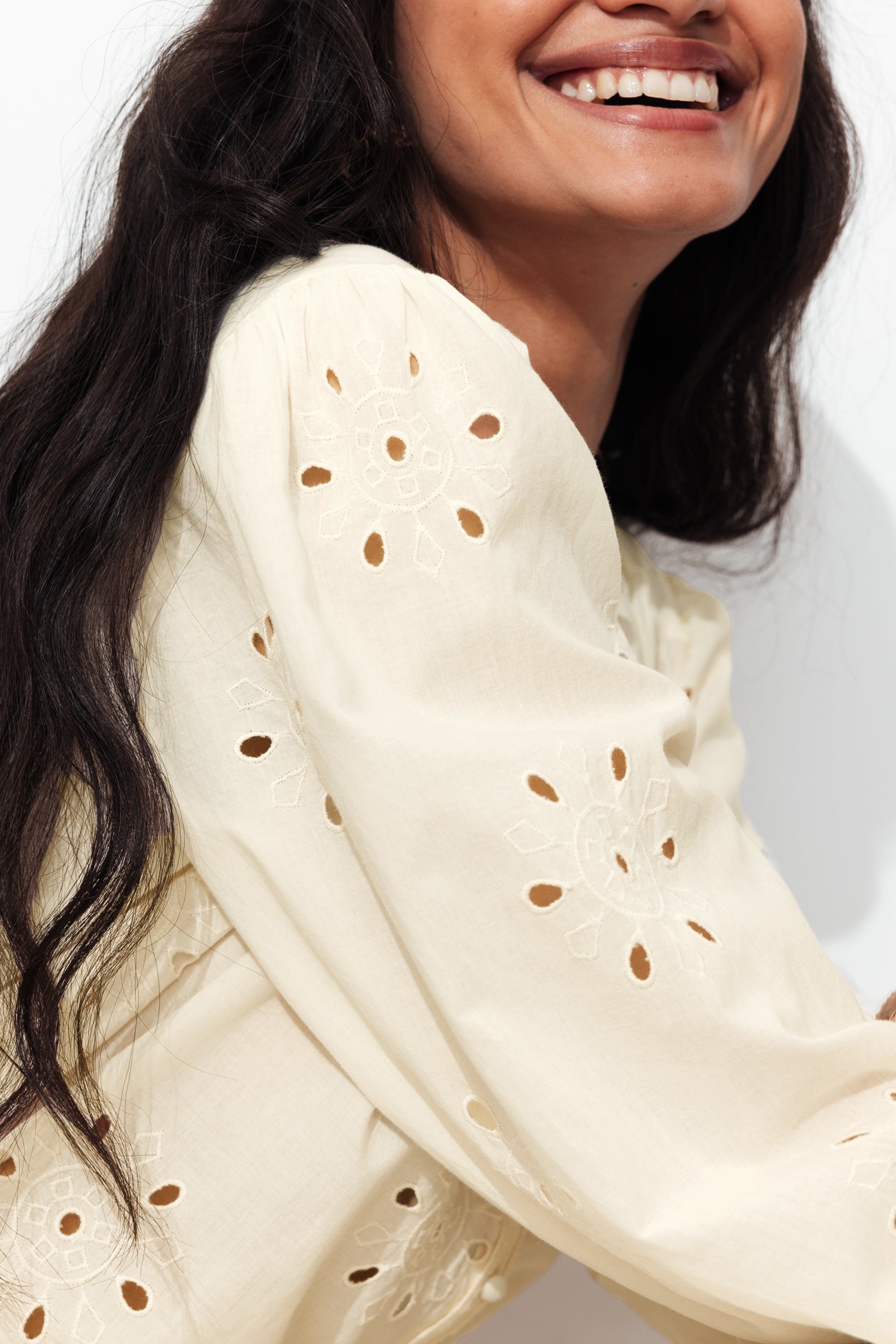Chemise en broderie anglaise - Ecru – Image 4