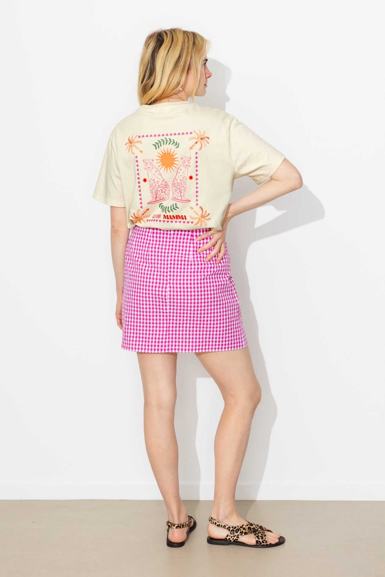 T-shirt club mamma Femme - Imprimé écru – Image 3