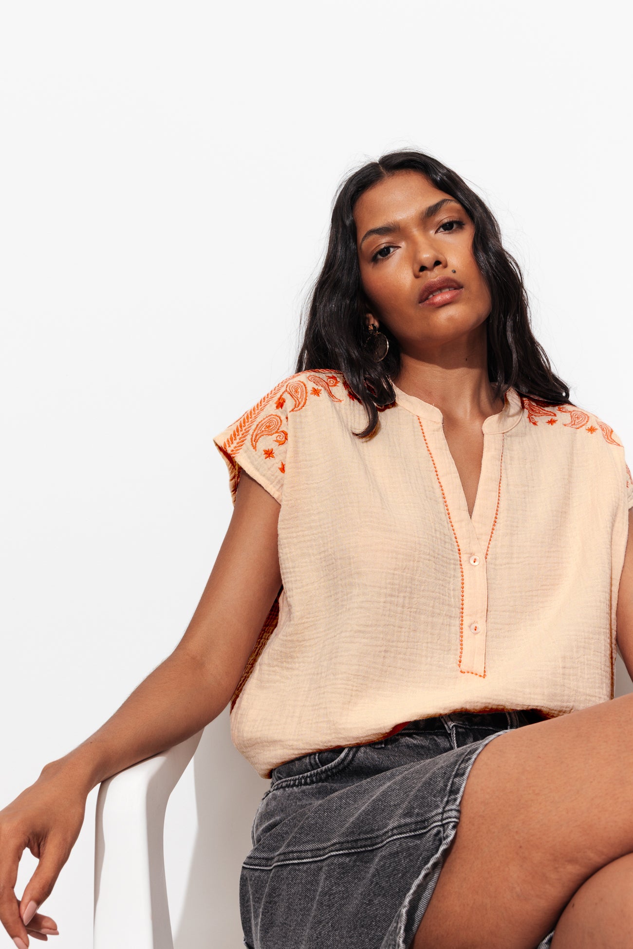 Blouse brodée en gaze de coton - Abricot