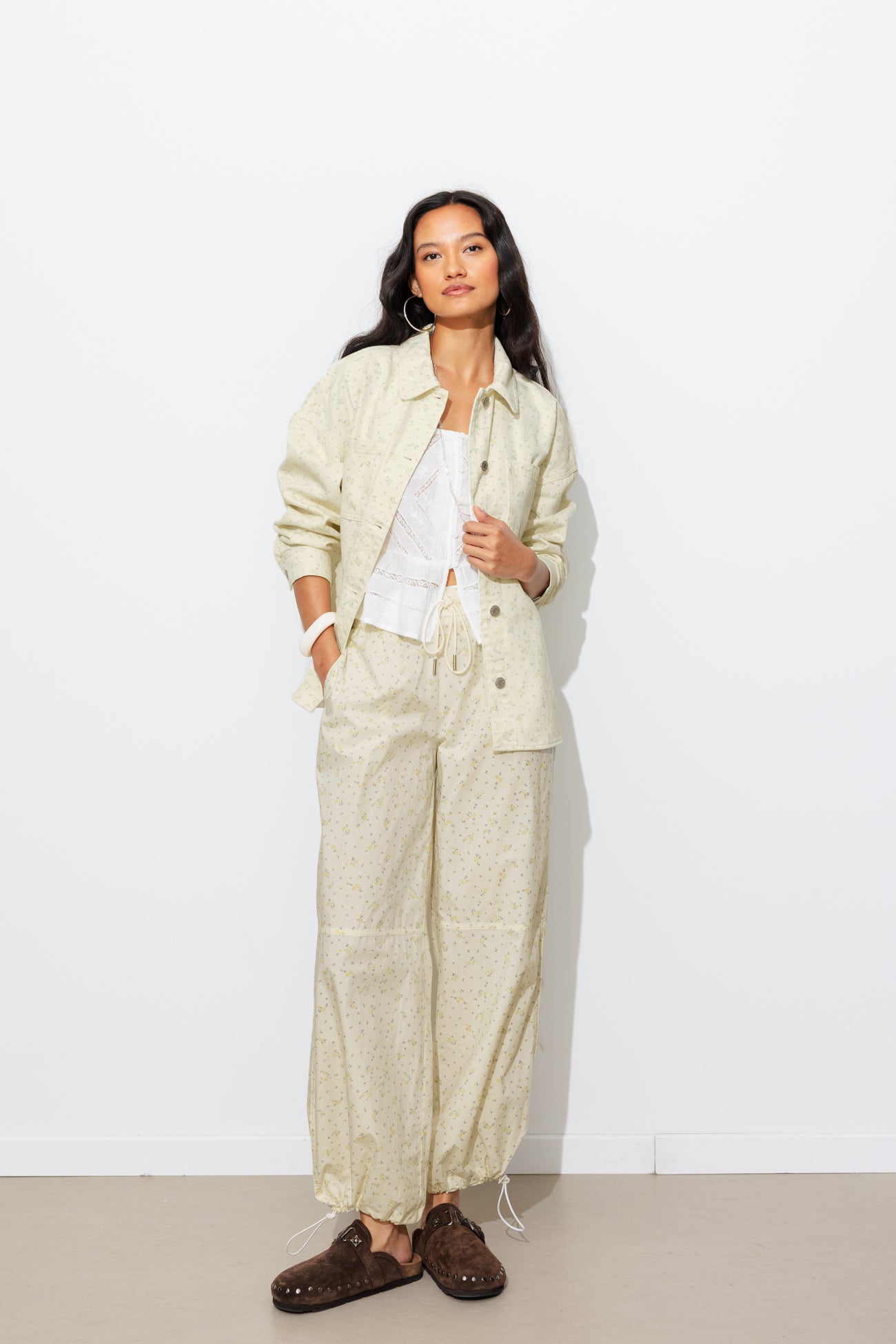 Veste surchemise à fleurs - Imprimé écru – Image 4
