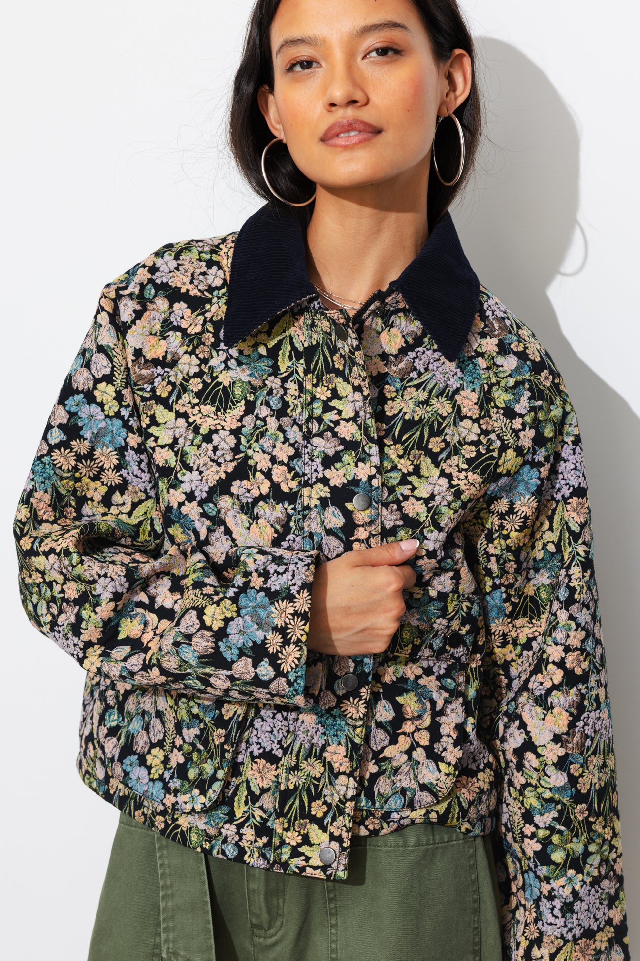 Veste courte jacquard fleurs - Imprimé multicolore – Image 6