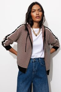 Cardigan à capuche en jacquard – Imprimé écru