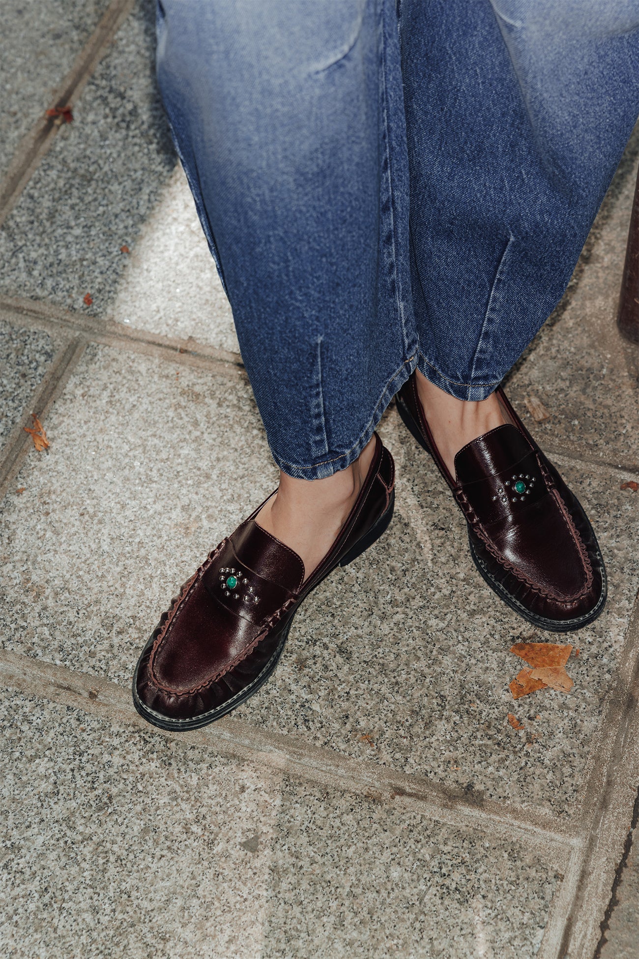 Mocassins à clou en cuir Femme - Bordeaux